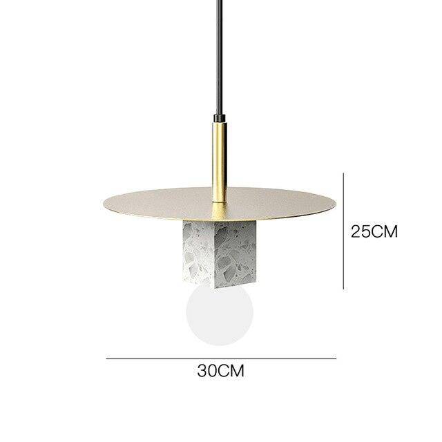 Lámpara de suspensión design LED con cubo de mármol y disco de oro