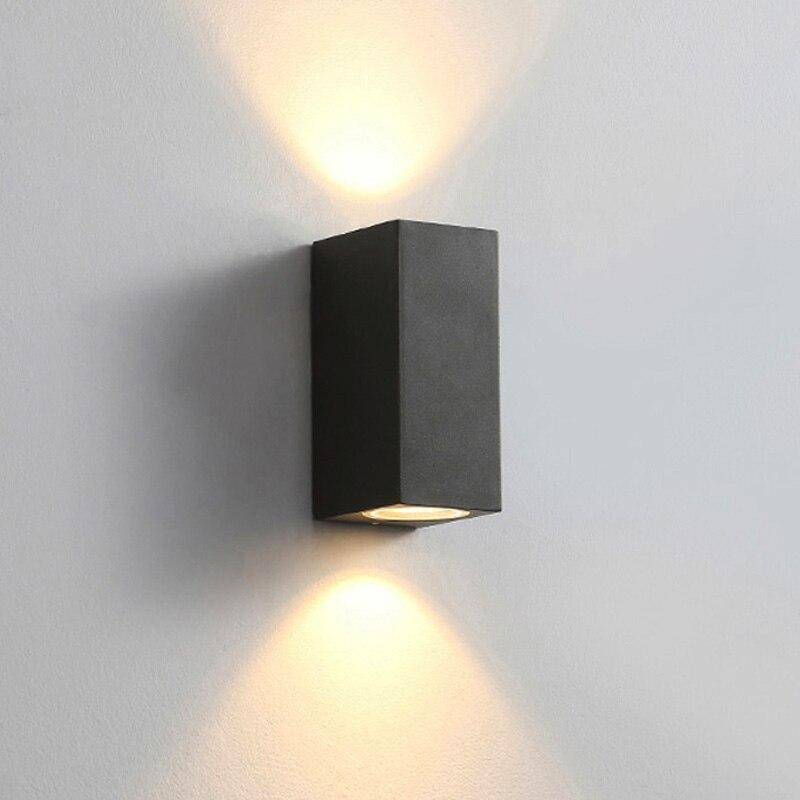 Moderna lámpara de pared LED en cubo negro Deco