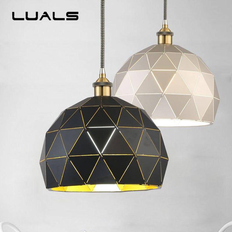 pendant light Rounded LED design with multiple metal Hang plates