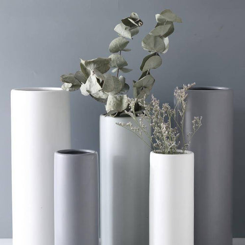 Jarrón de cerámica design en forma de cilindro, de estilo minimalista