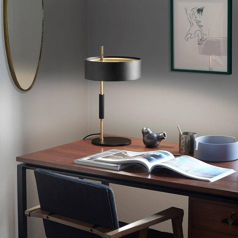 Design LED table lamp in gold metal and black finish Loft