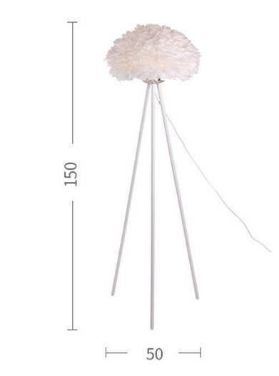 Lampadaire design LED avec abat-jour à plumes style Romance