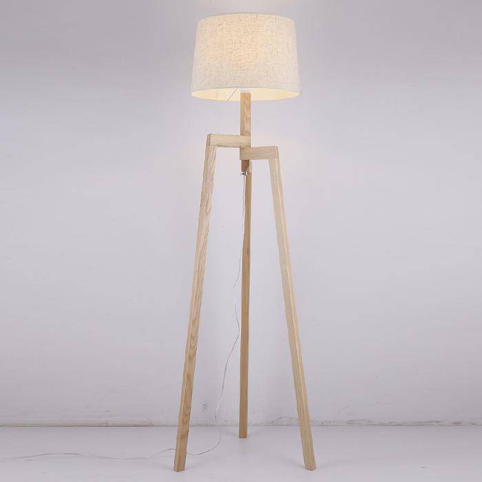 Floor lamp Modern Wood on 3 legs with lampshade fabric