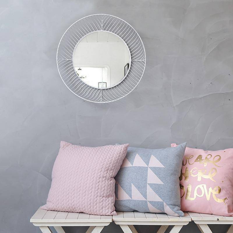 Miroir mural décoratif rond en métal blanc Lattice