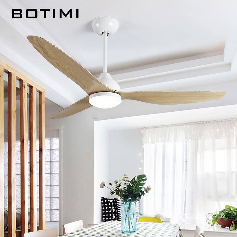 3-blade LED ceiling fan in wood