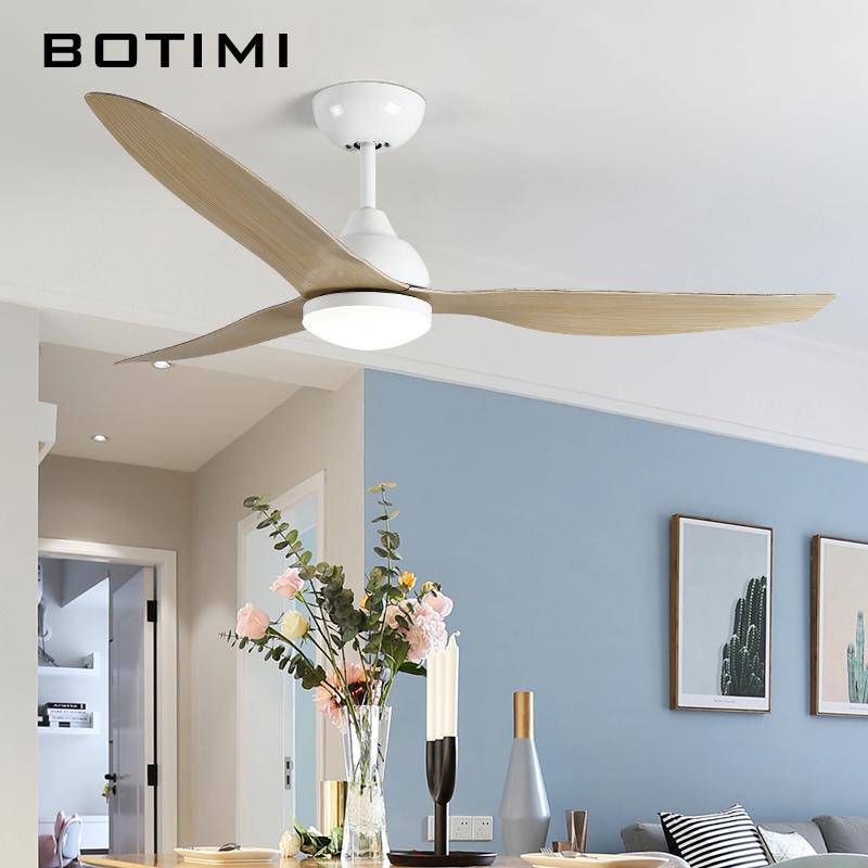 3-blade LED ceiling fan in wood