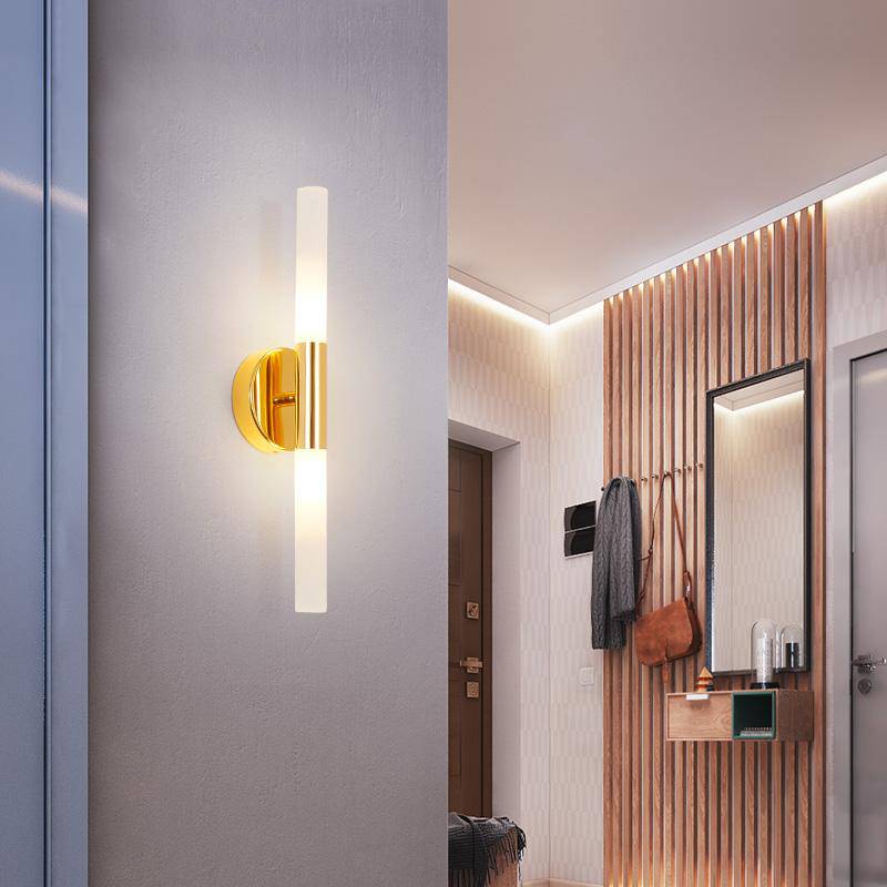 Lámpara de pared design Tubo LED dorado y cristal