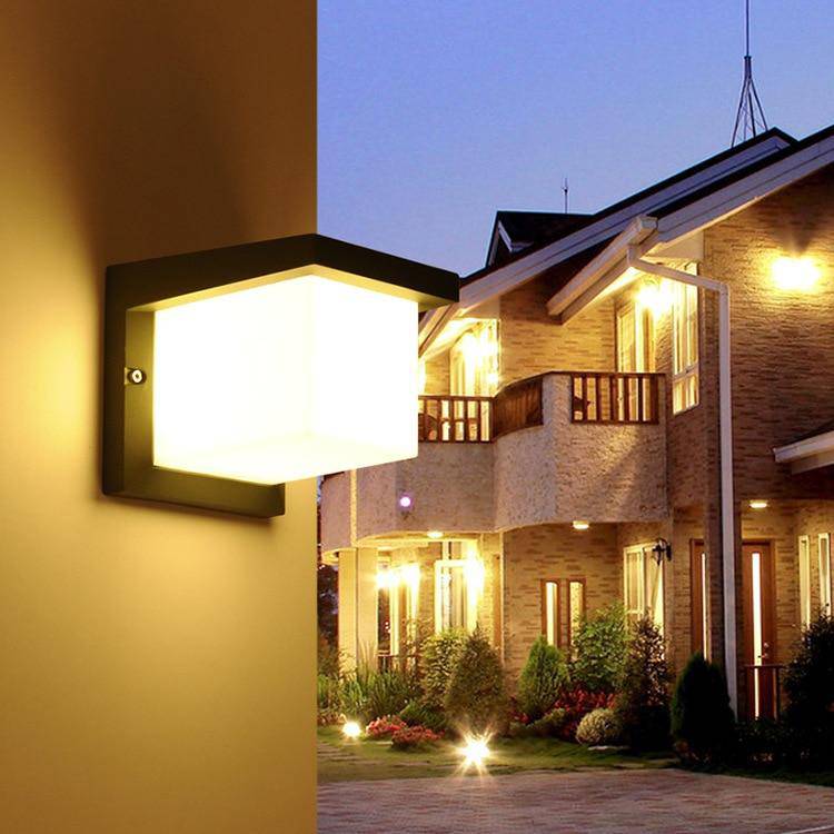 Lámpara LED cúbica de exterior