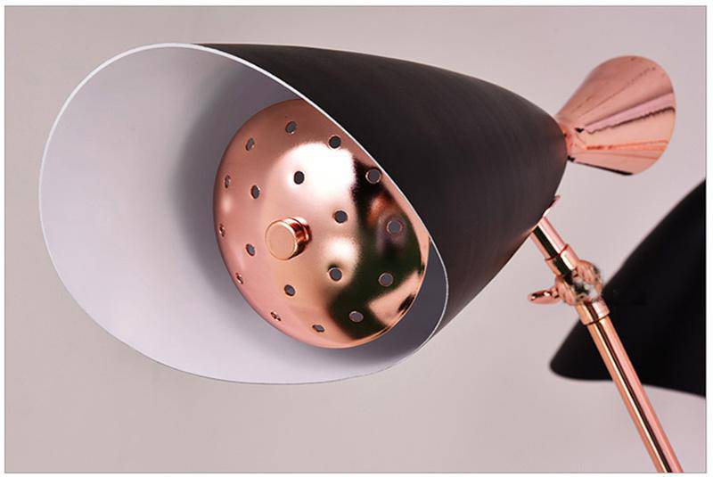 Lámpara de pie design con modernos LEDs rosa-oro y brazos articulados