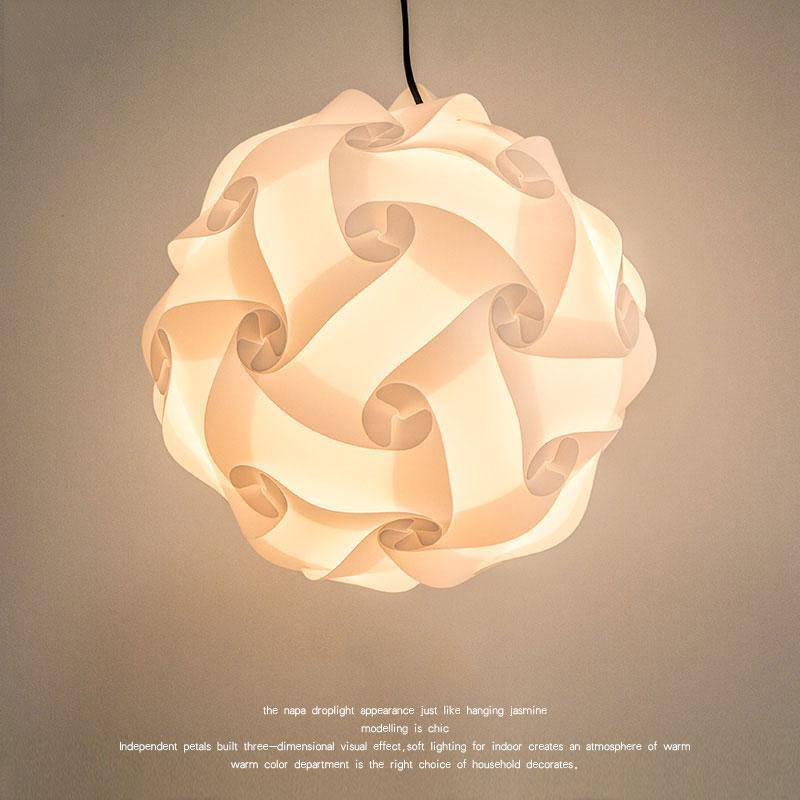 Suspension design LED en boule blanche style Millenium