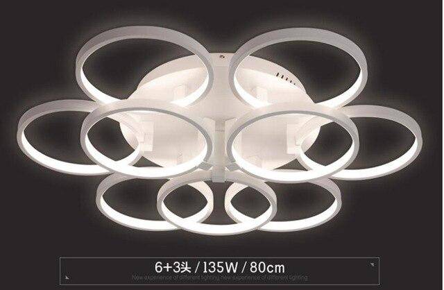 Design ceiling in white circles