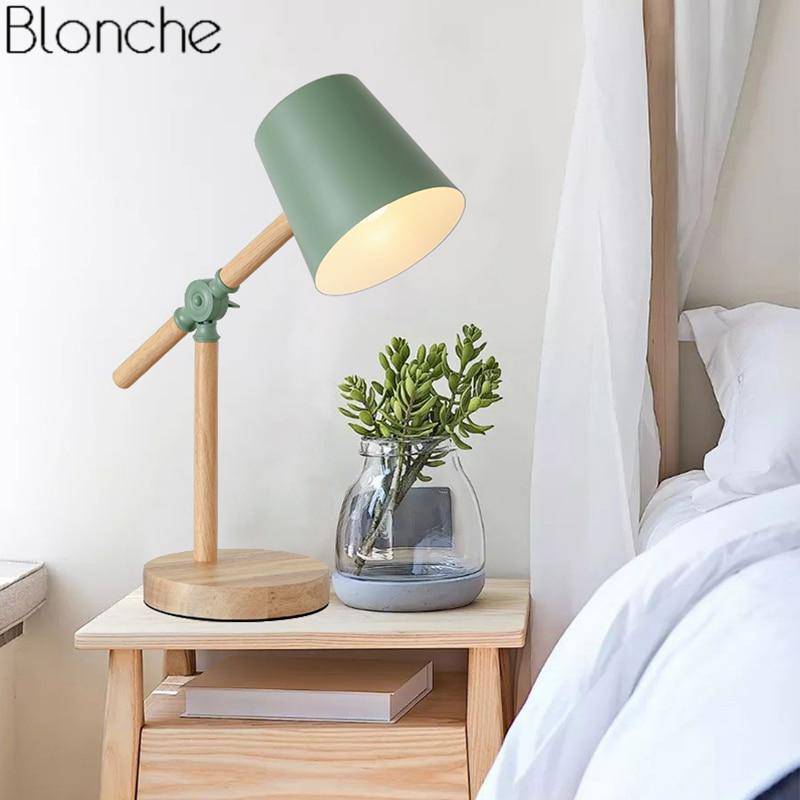 Lampe à poser en bois ajustable avec abat-jour coloré