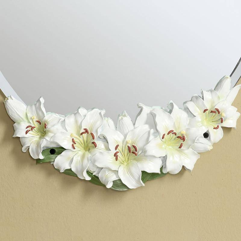 Oval wall mirror with flowers Lilies