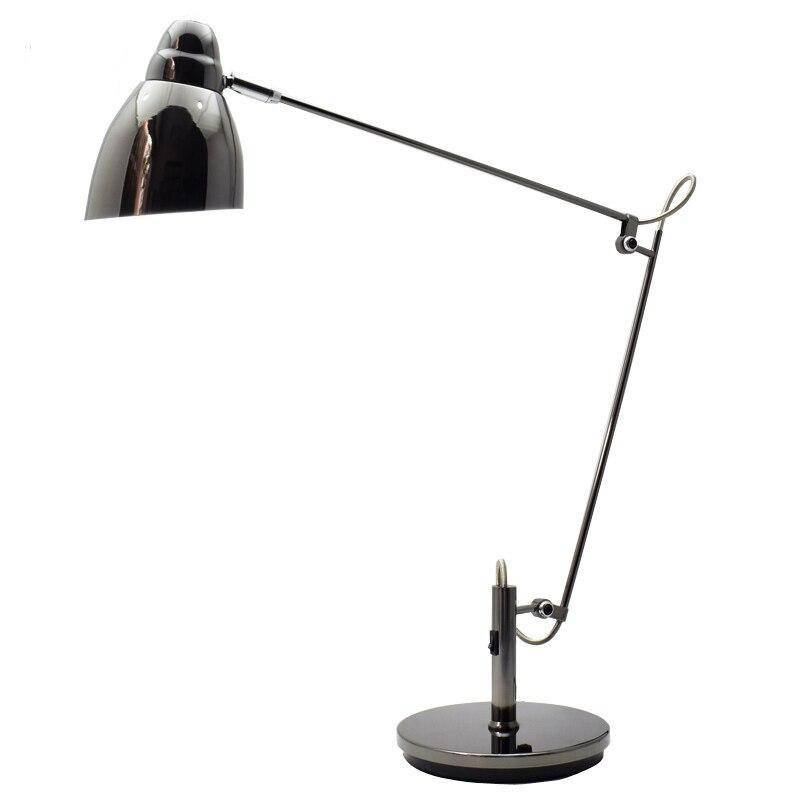 Moderna lámpara de escritorio LED de metal con pantalla redondeada