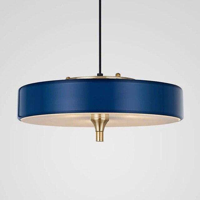 Suspension design LED avec abat-jour circulaire en métal style Juna