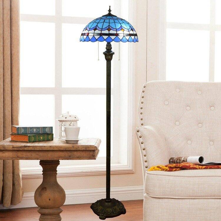 Lampadaire tiffany en verre vitrail bleu Mediterranean