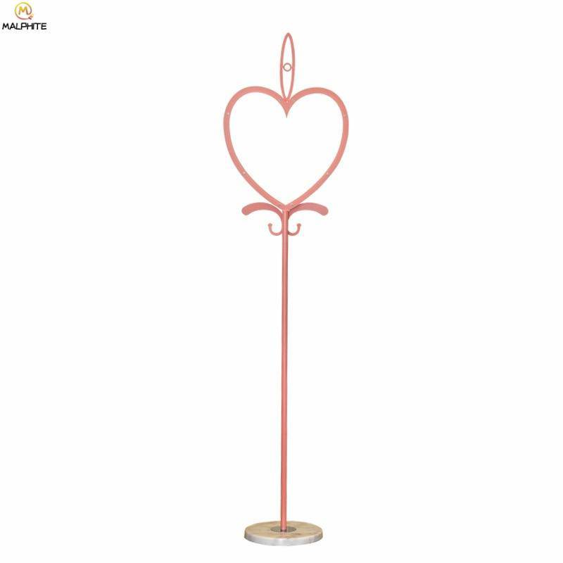 Lámpara de pie rosa en forma de corazón Regalo