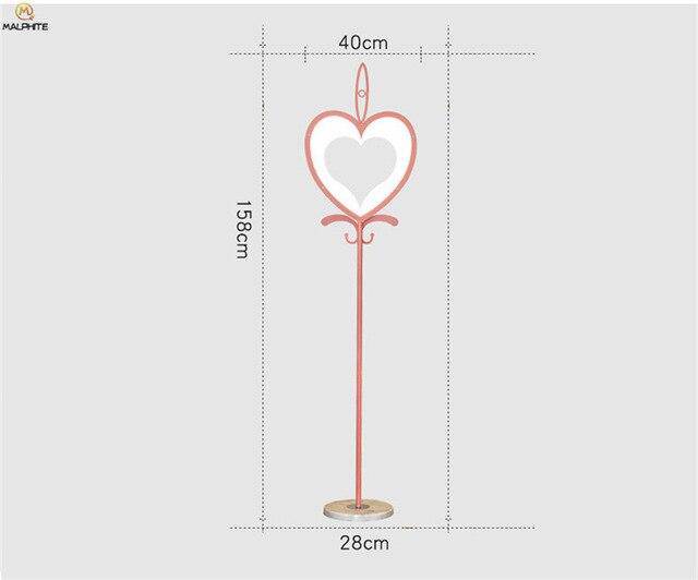 Lámpara de pie rosa en forma de corazón Regalo