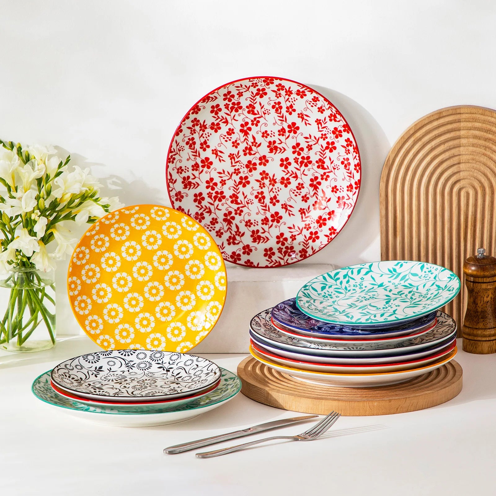 Service de table ceramique motif floral ensemble complet - vue 2 sur 7
