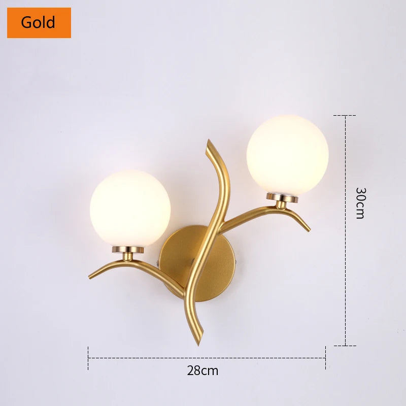 Applique murale led en métal nordique boule de verre dorée postmoderne loft café - vue 7 sur 8