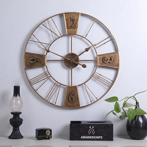 horloge murale vintage en métal forme ronde romaine décorative