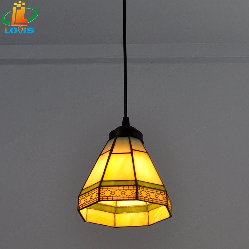 lustre en verre style tiffany pour décoration intérieure élégante - vue 8 sur 13