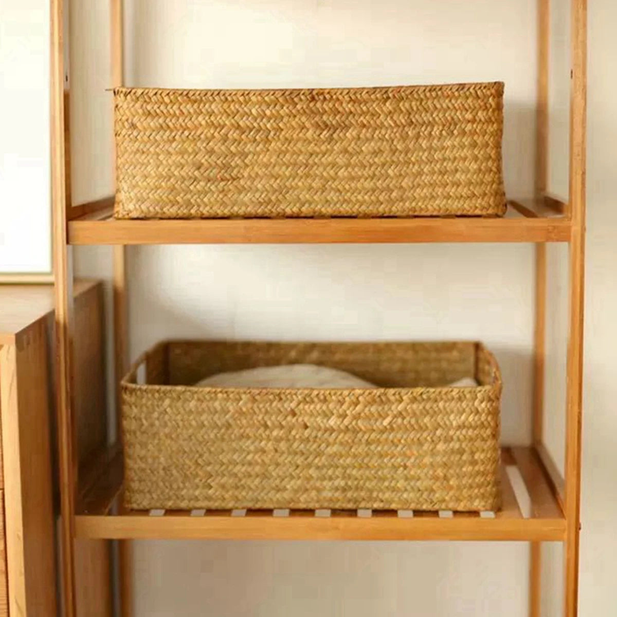 grand panier tissé en jonc de mer pour rangement et décoration - vue 5 sur 10