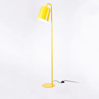 lampadaire décoratif style nordique pour intérieur élégant