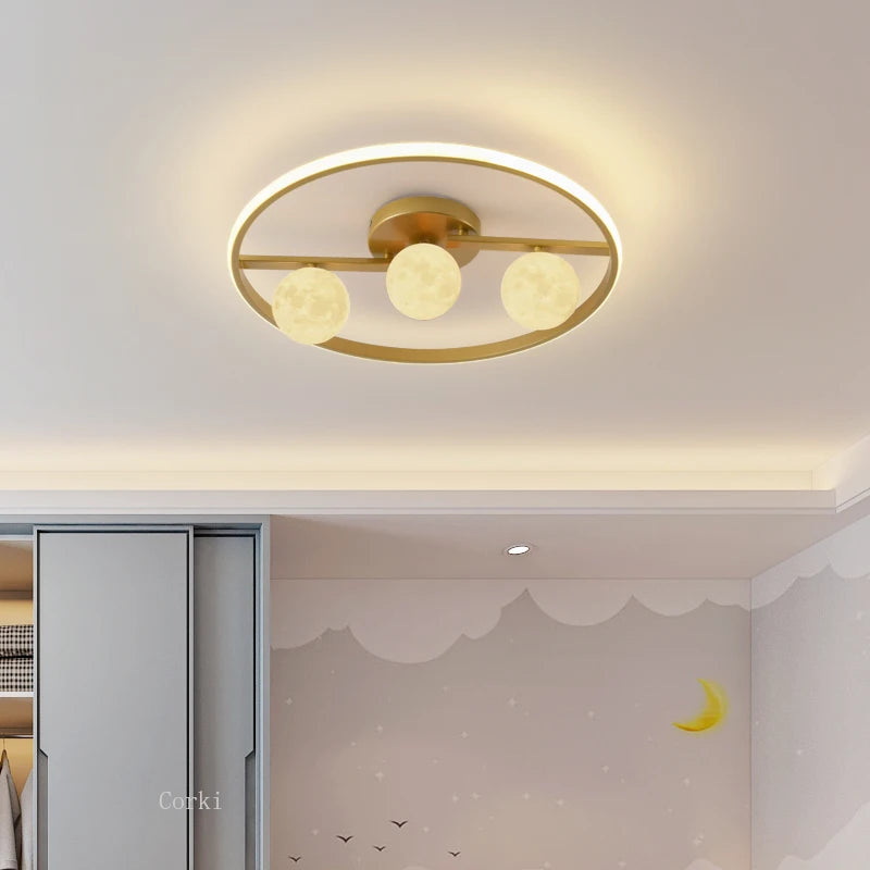 plafonnier design en métal noir doré boule blanche pour intérieur moderne - vue 5 sur 18