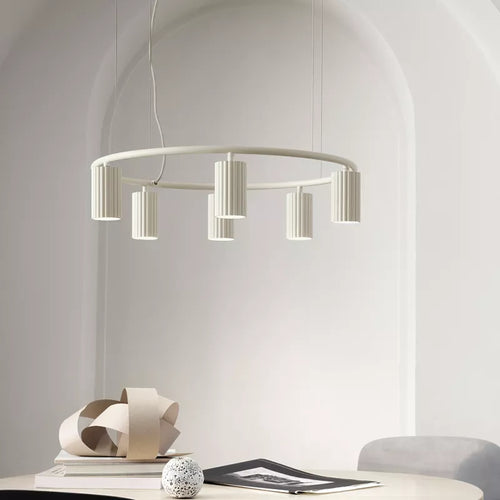 Suspension au design nordique moderne