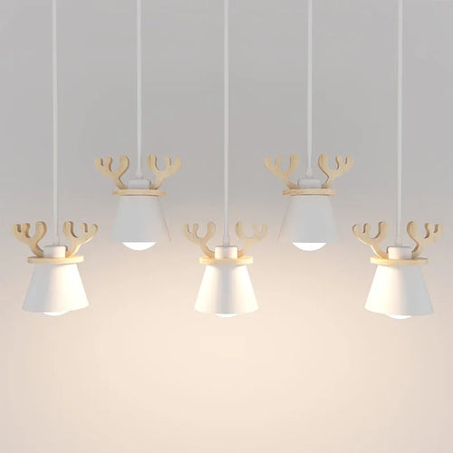 suspension led style nordique avec décoration élan