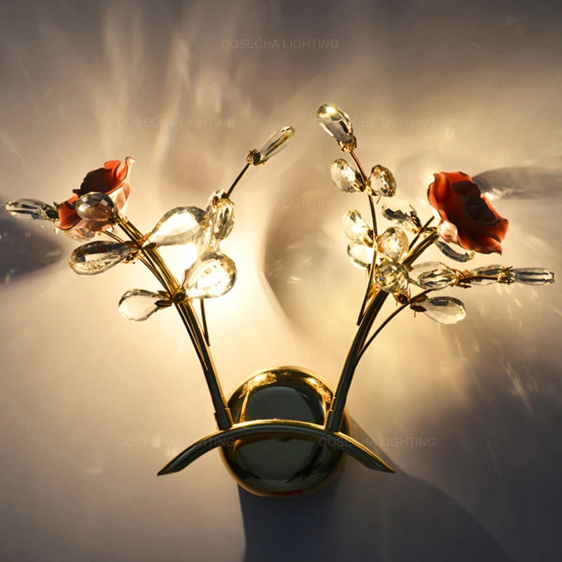 applique murale dorée en cristal et céramique à fleurs de luxe