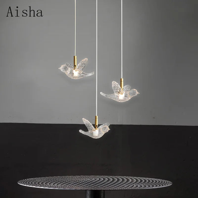 suspension moderne en forme d'oiseau en cuivre et acrylique décoratif - vue 2 sur 9