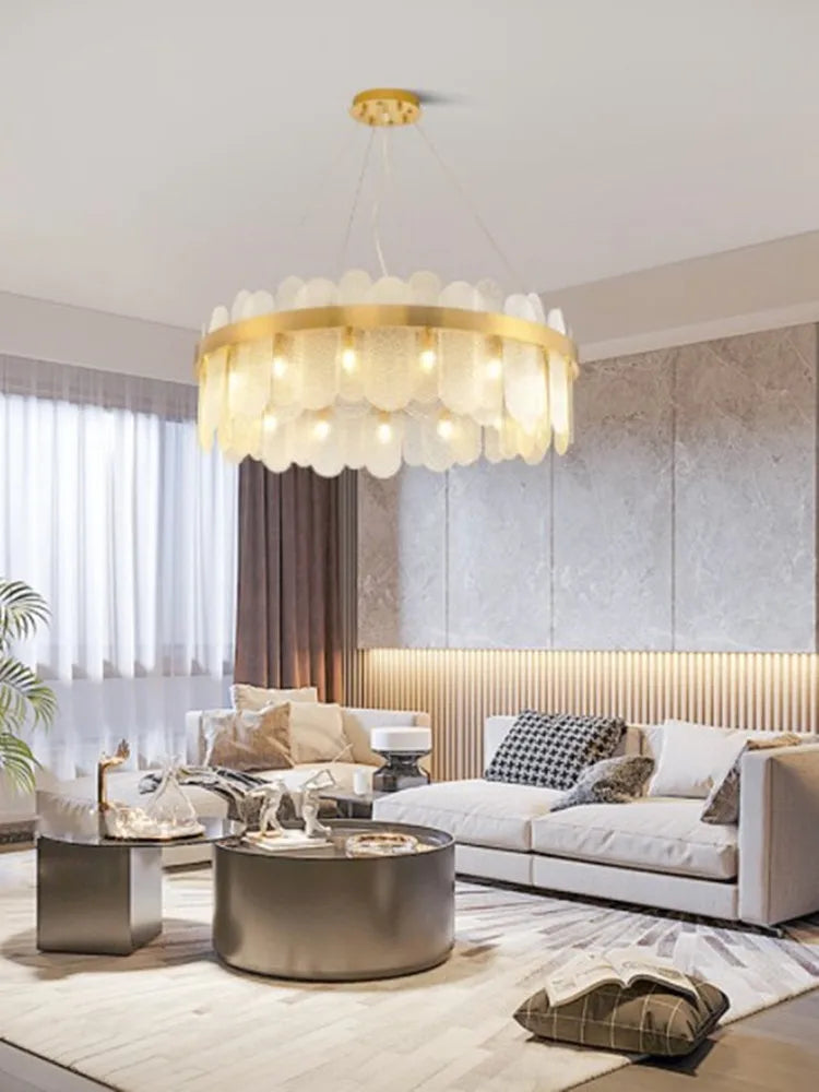 lustre ovale en métal doré avec abat-jour en verre suspendu - vue 3 sur 15