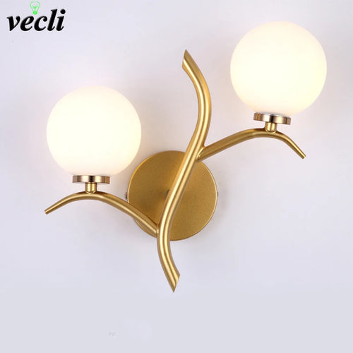 Applique murale led en métal nordique boule de verre dorée postmoderne loft café - vue 2 sur 8