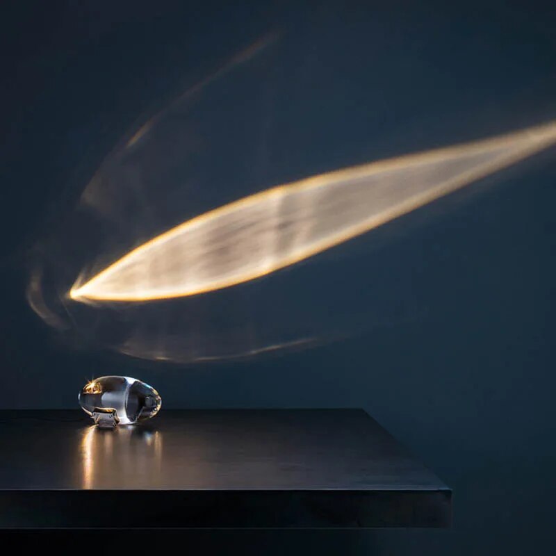 Lampe de table en cristal avec transmetteur en forme d'œuf