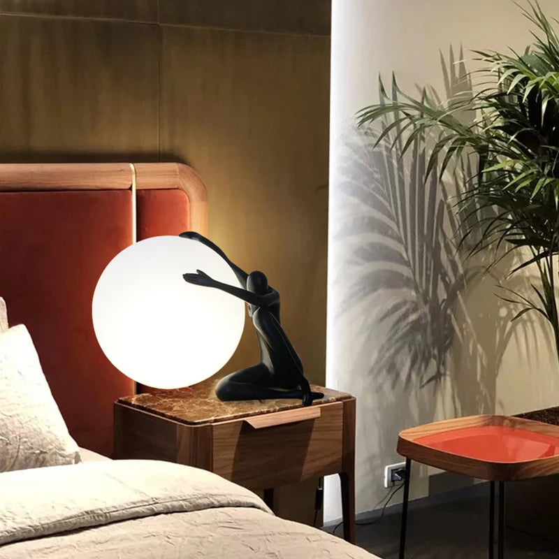 lampe à poser sculpture humanoïde design créatif pour décoration intérieure - vue 4 sur 8