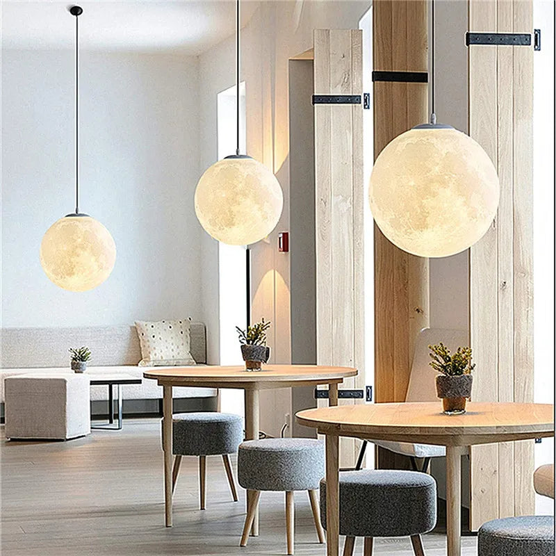 Suspension lune LED lumière ambiance décoration maison