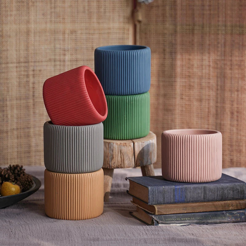 moule à pot de fleurs en béton à rayures et en silicone