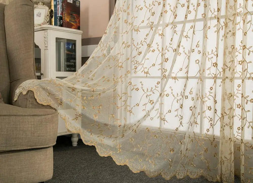 Rideau transparent brodé motif floral style rétro salon
