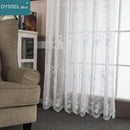 Rideau transparent broderie florale feston style europeen salon