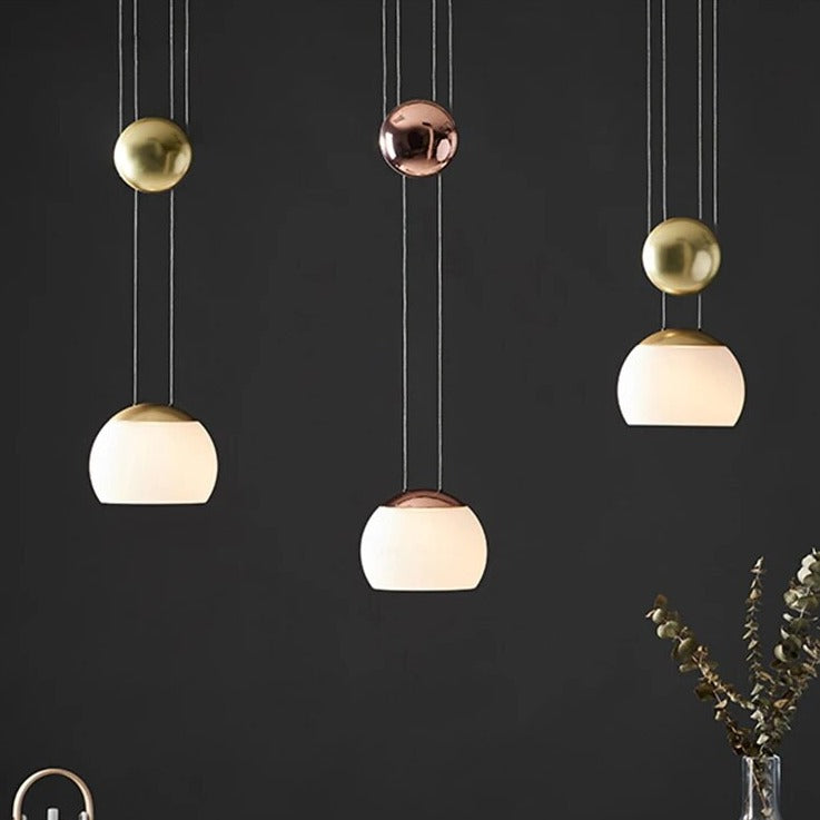 Suspension design nordique postmoderne - vue 3 sur 7