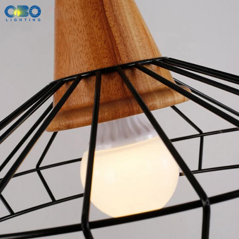 suspension vintage en fer et bois pour éclairage intérieur - vue 4 sur 9
