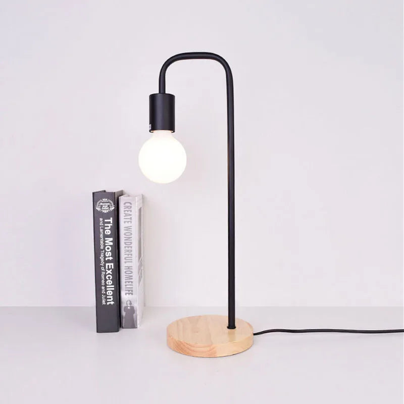 lampe de bureau vintage en bois et métal style campagne américaine