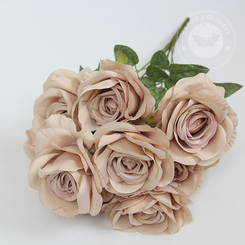bouquet de roses vintage en soie pour décoration festive