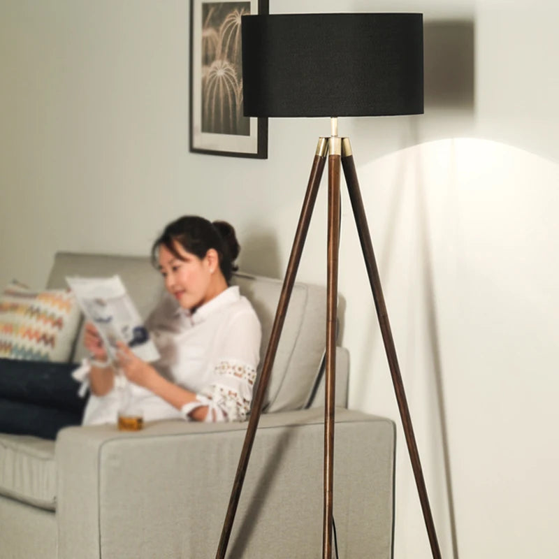 Lampadaire haut LED moderne - vue 5 sur 7