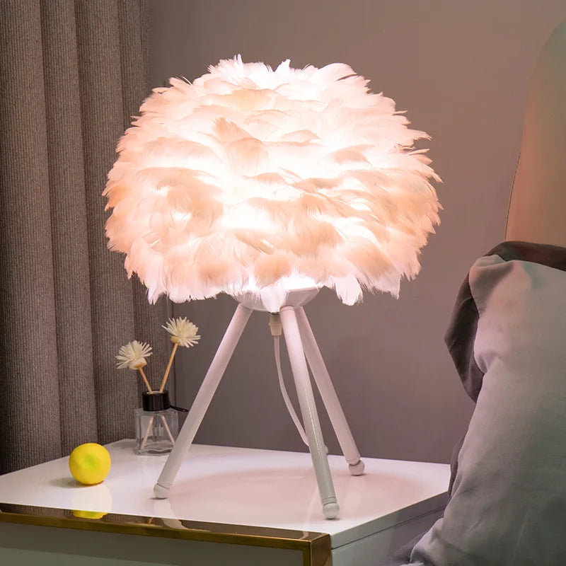 Lampe de chevet à plumes