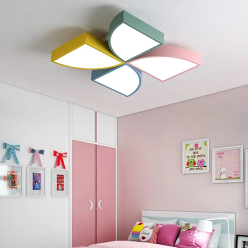 plafonnier moderne design pour chambre d'enfants lumineux et coloré - vue 5 sur 8
