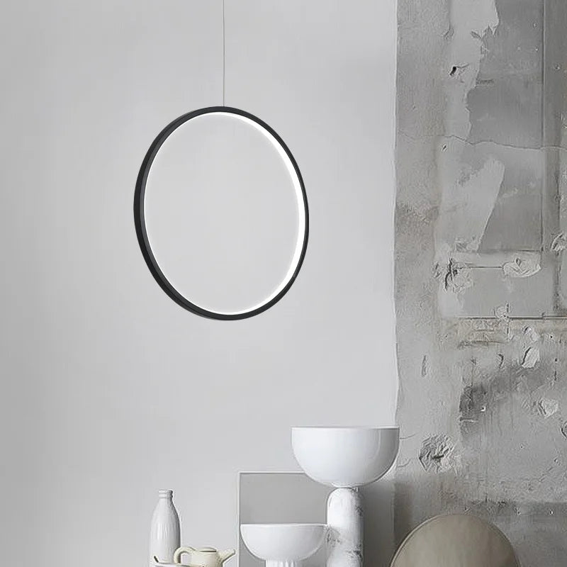 suspension circulaire moderne idéale pour bar ou cuisine
