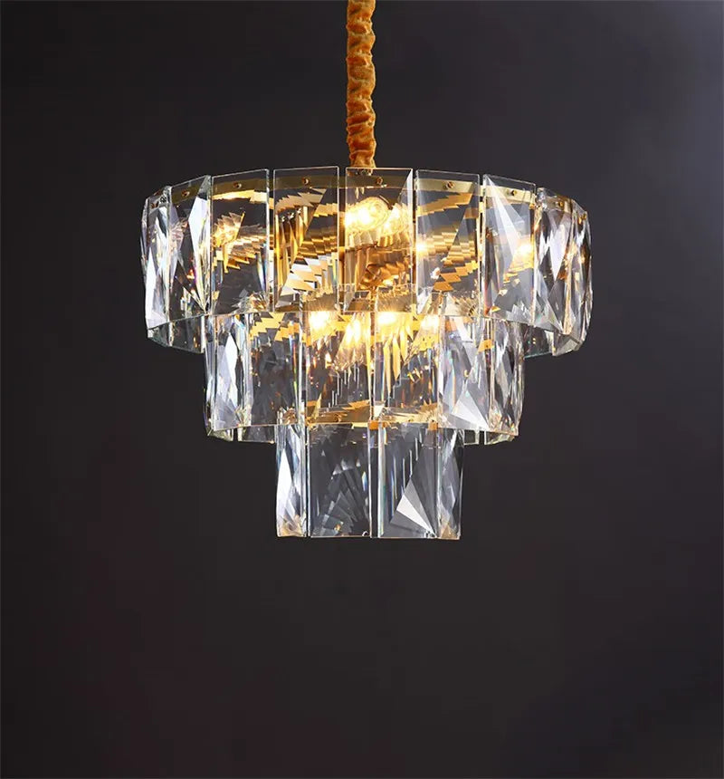 lustre rond en acier doré avec éclairage led en cristal